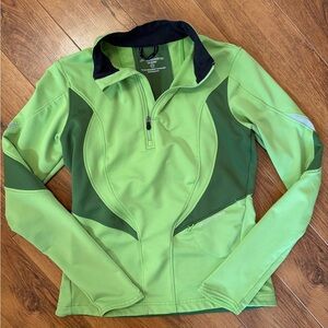 Women's Brooks Equilibrium Technology Reflective Running Pullover. Size Small